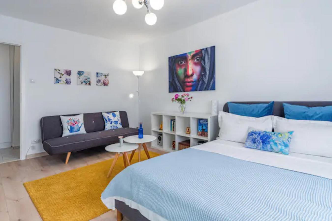 Cosy & Chic Studio Close By Victoria Square Bucarest Exterior foto